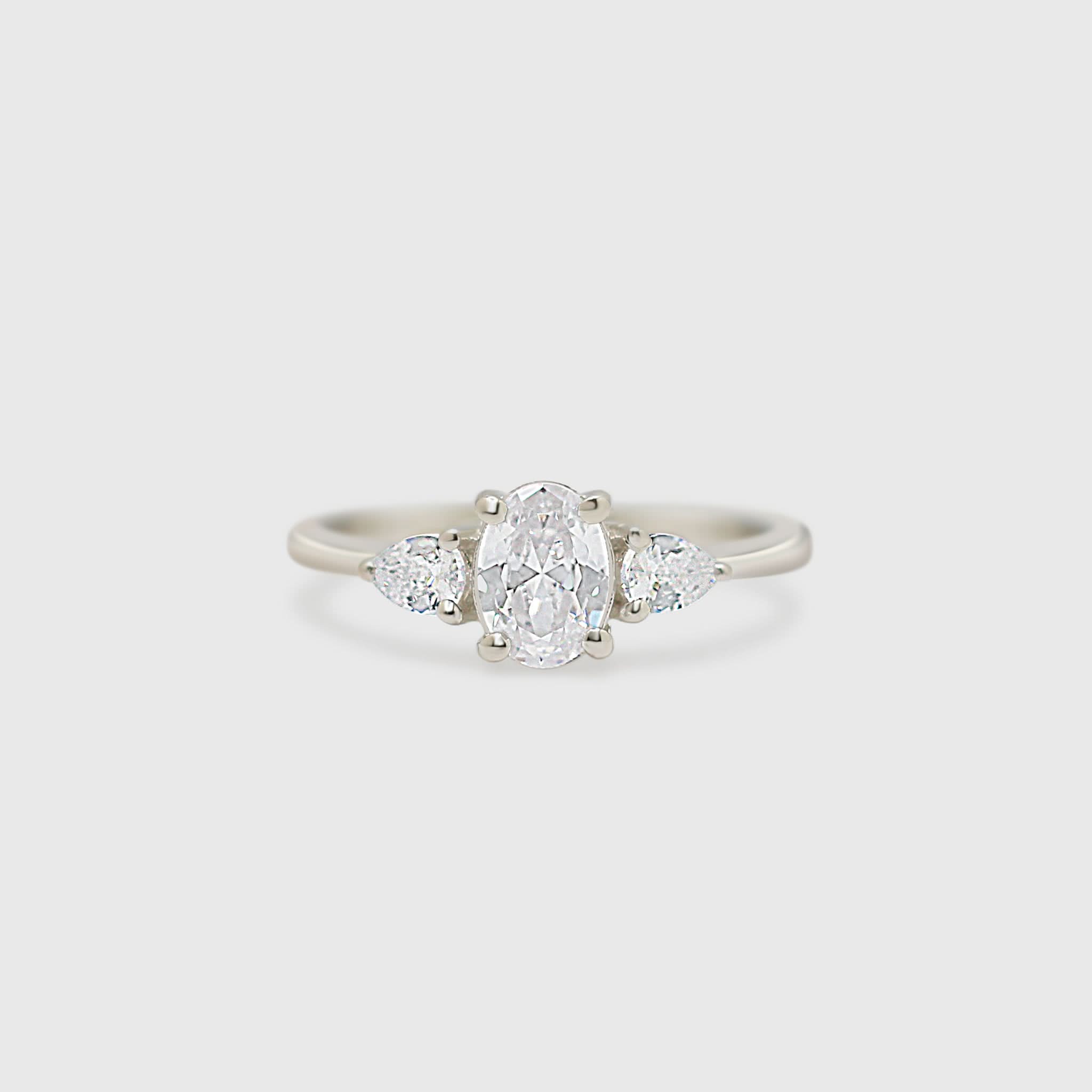 "Amanda" Ring - Memorial Diamond Collection