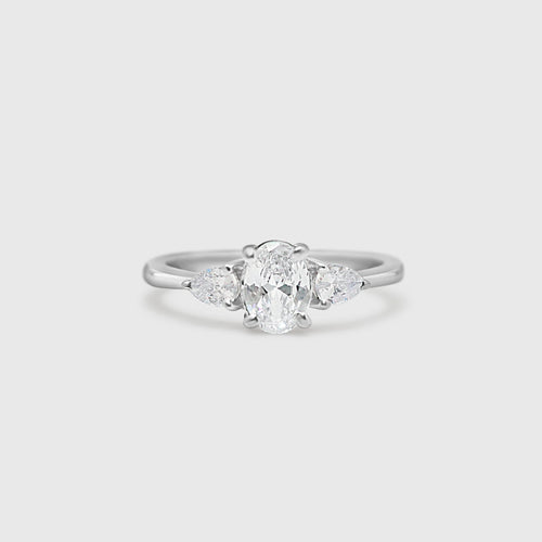 "Amanda" Ring - Memorial Diamond Collection