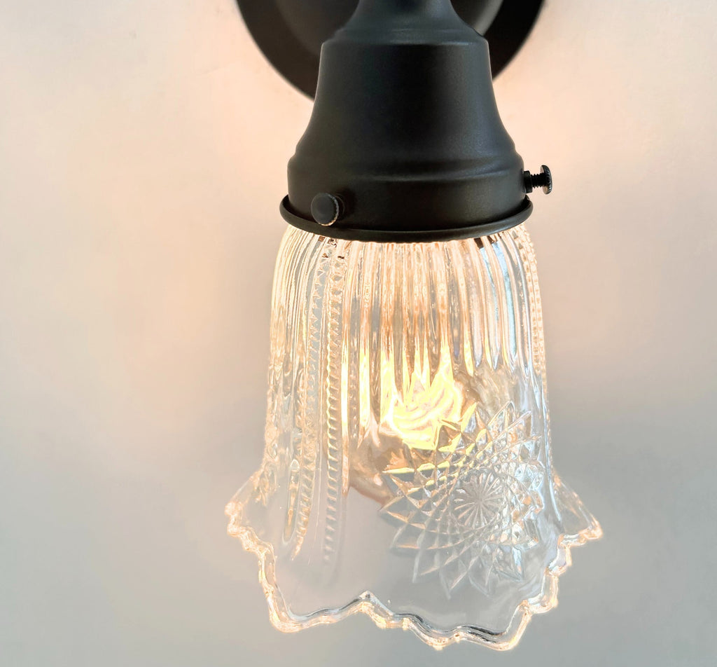 Antique Diamond Floral Flare Wall Sconce Light