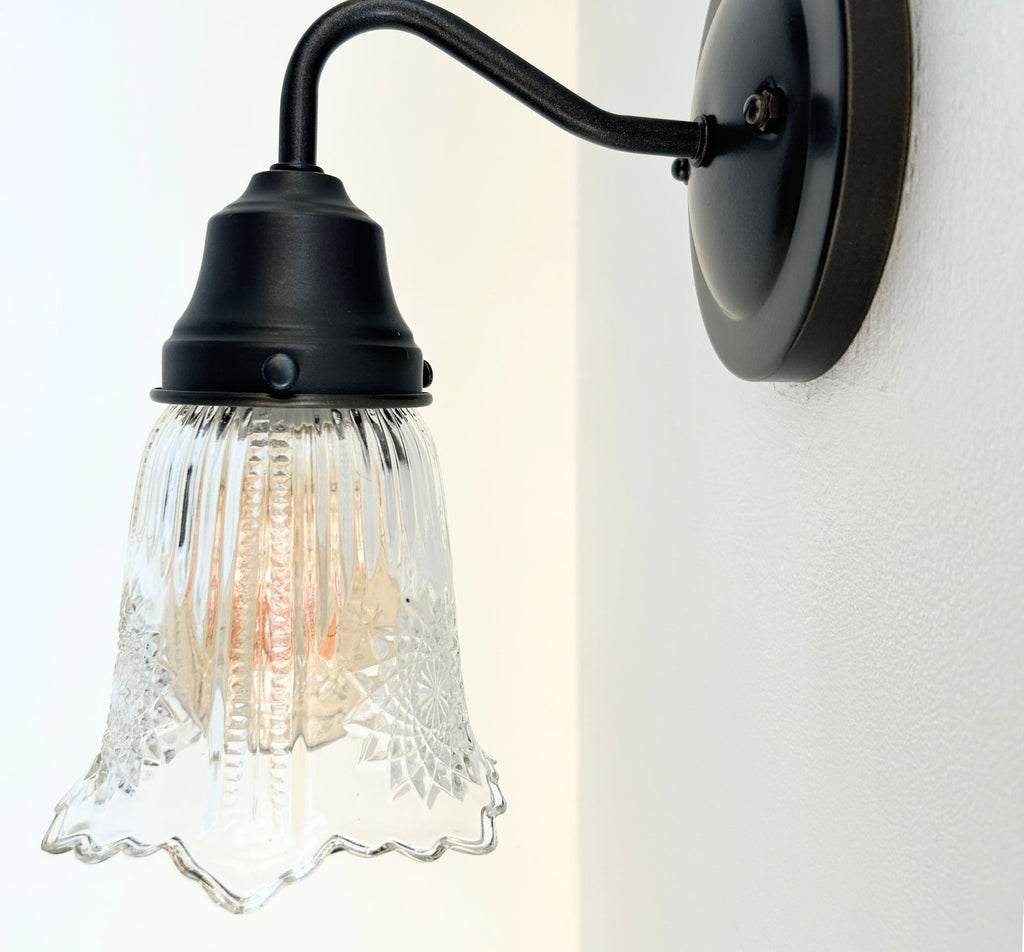 Antique Diamond Floral Flare Wall Sconce Light