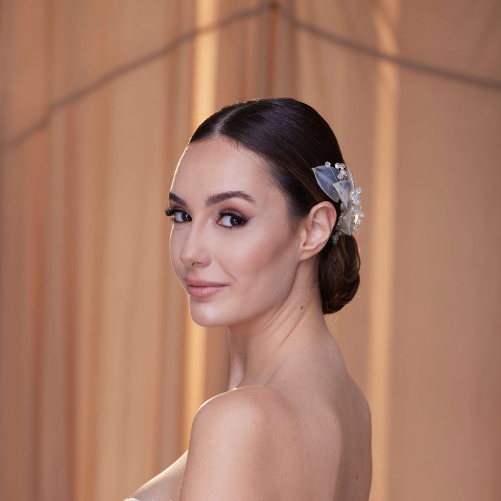 Elegant Resin Leaf and Crystal Beaded Headpiece