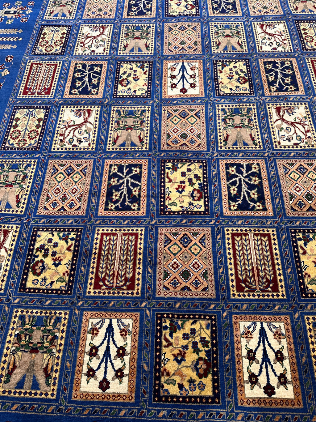 6'9″ x 10' Hand-Knotted Afghani Bakhtiari Wool Rug – Persian Garden Design – Blue & Cream
