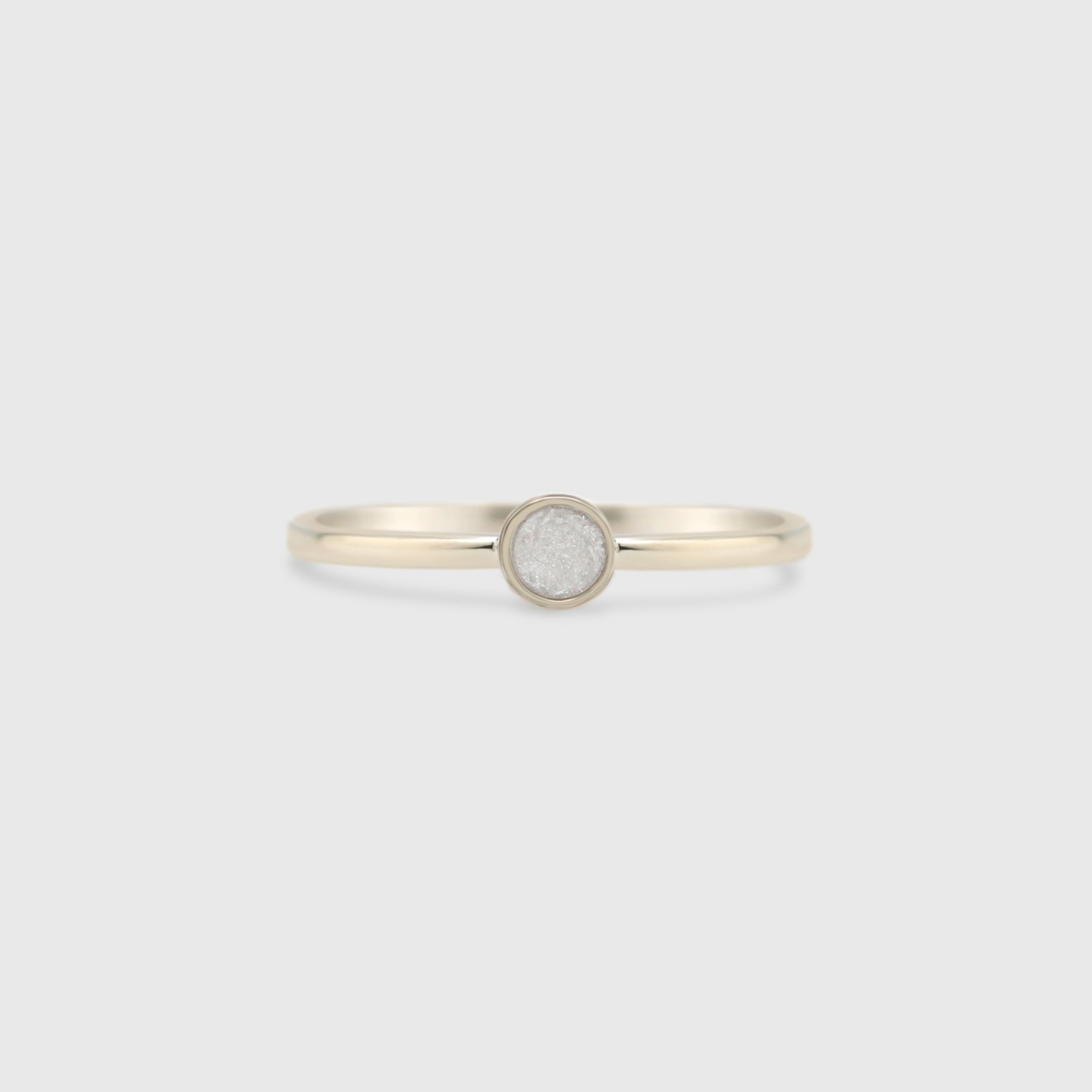 Dainty Round Ring