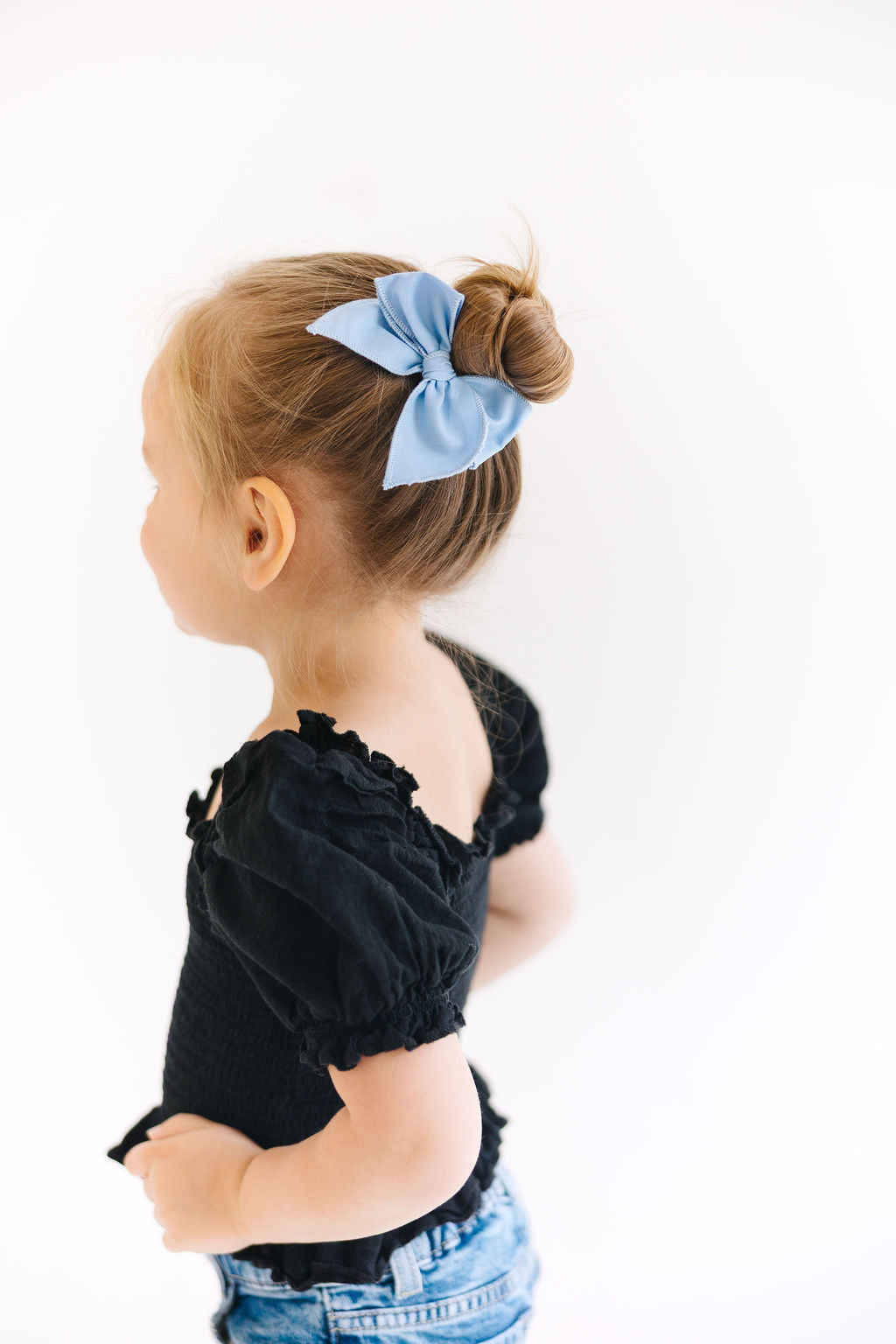 Black Solid Small Bow