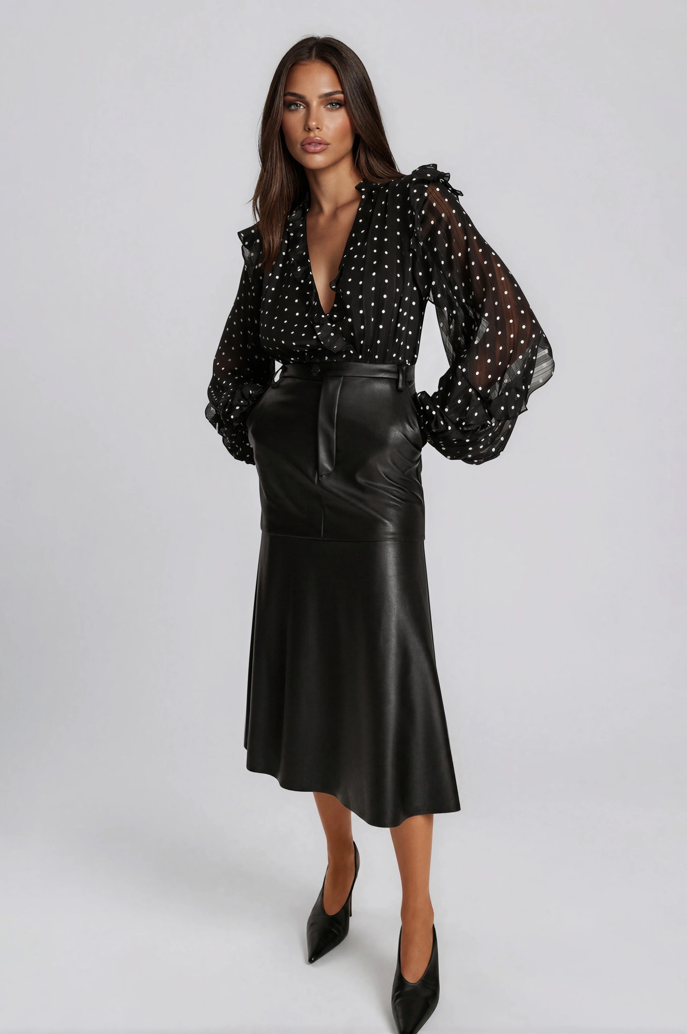 Kindra Vegan Leather Skirt – Black
