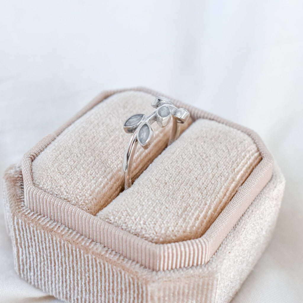 Nature Ivy Ring