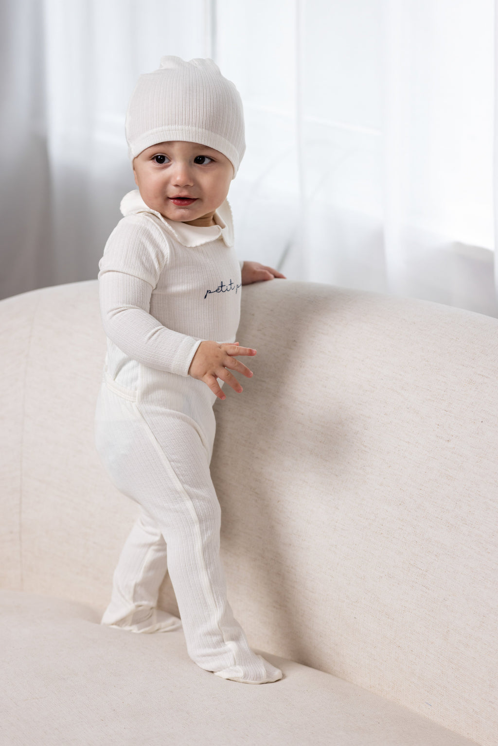Petit Pouf Footie-White/Blue