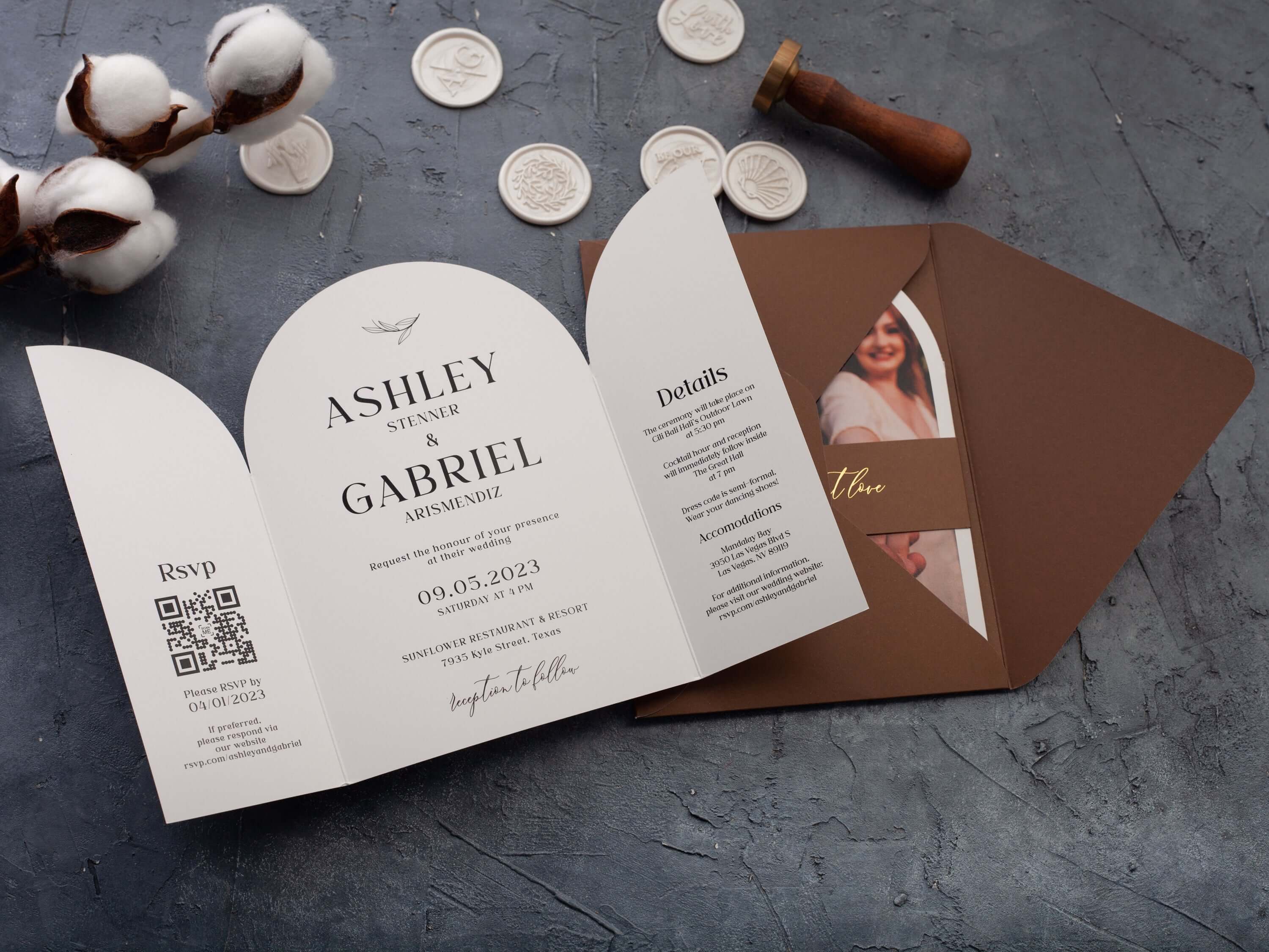 Arch Wedding Invitation with Couple Photo