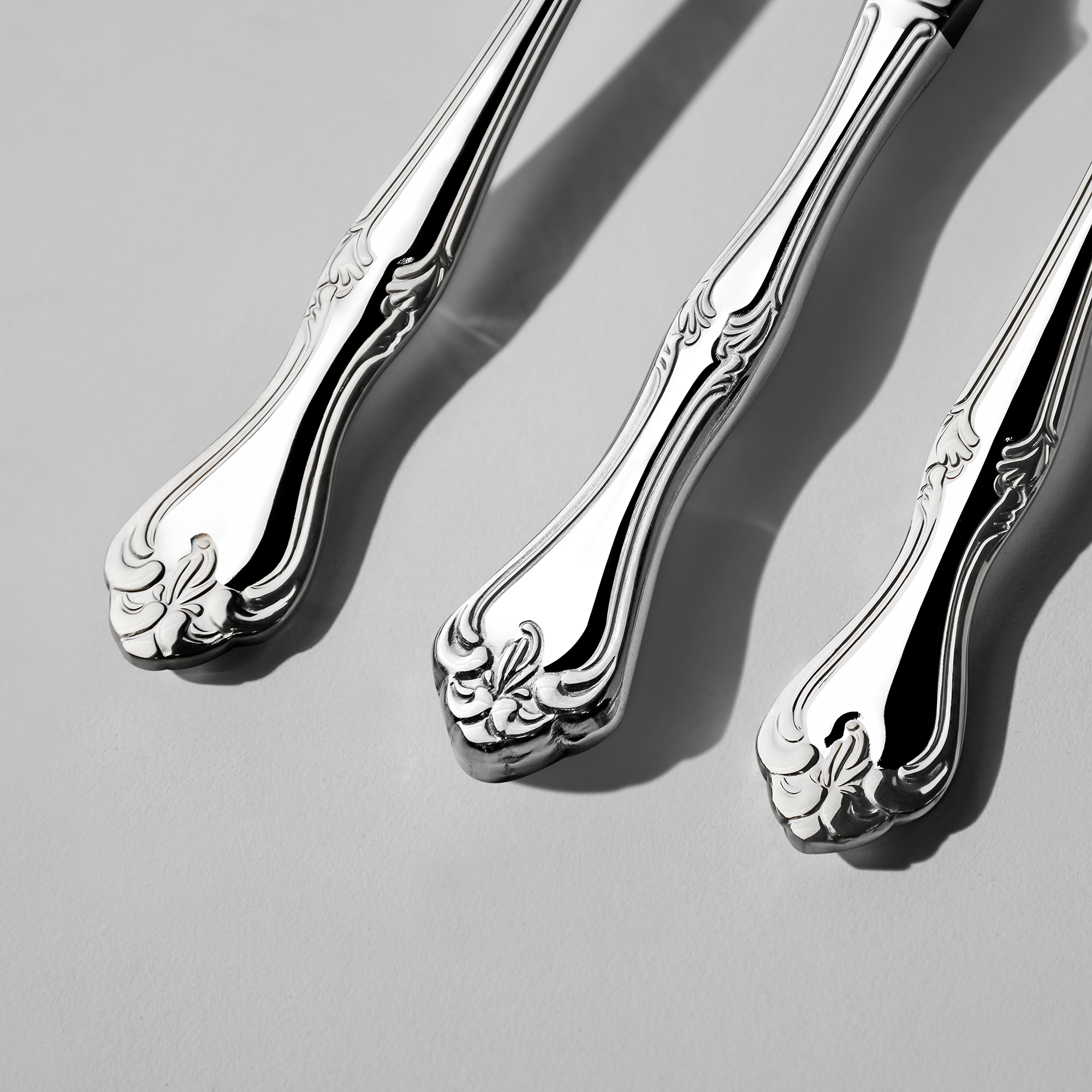Lalezar 24-Piece Cutlery Set