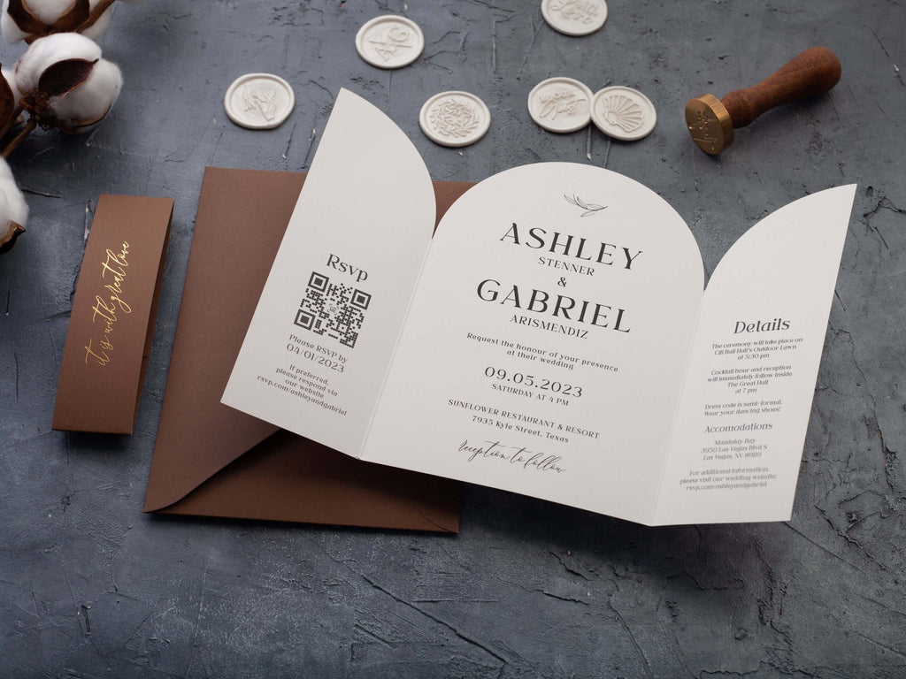 Arch Wedding Invitation with Couple Photo