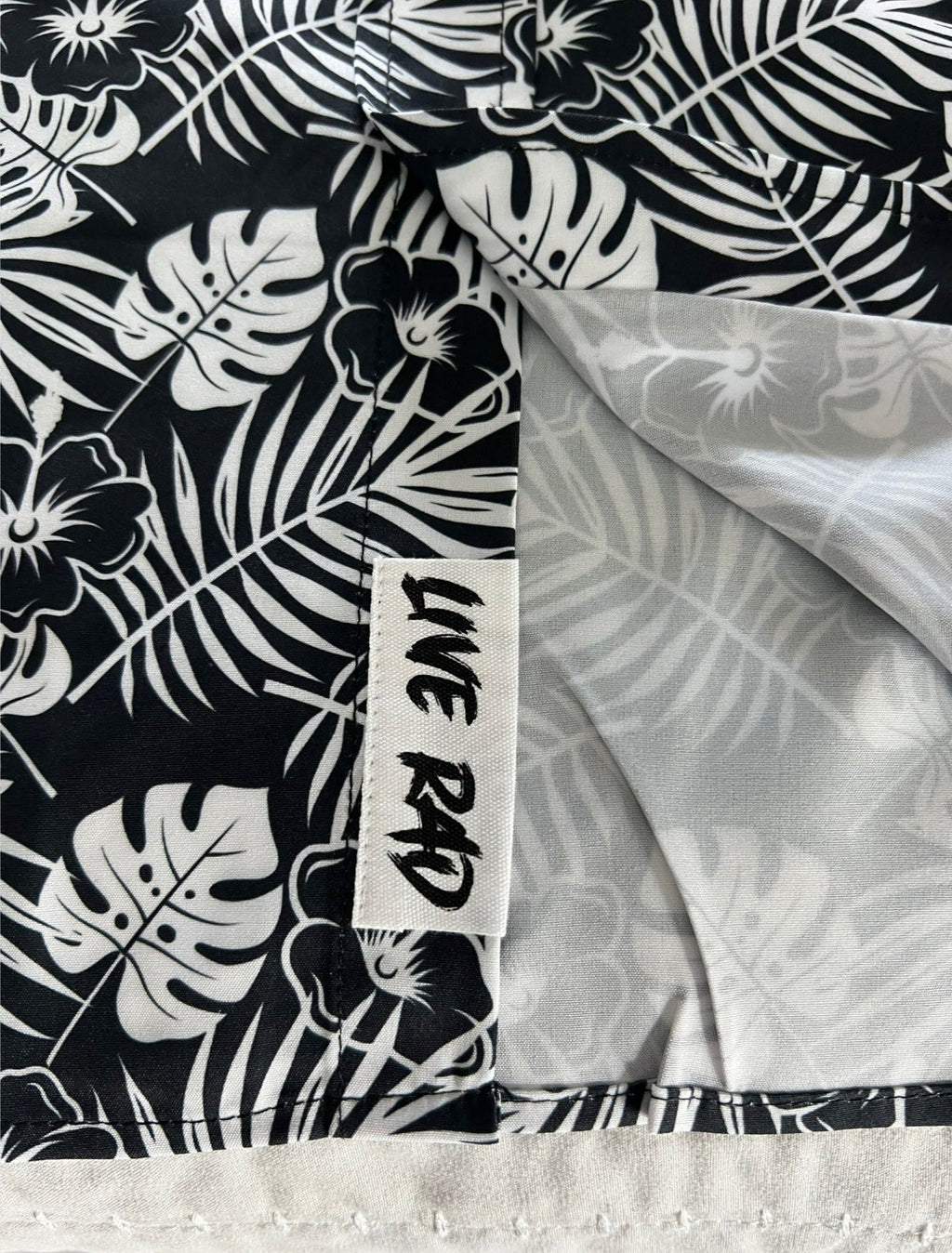 BLK WHT