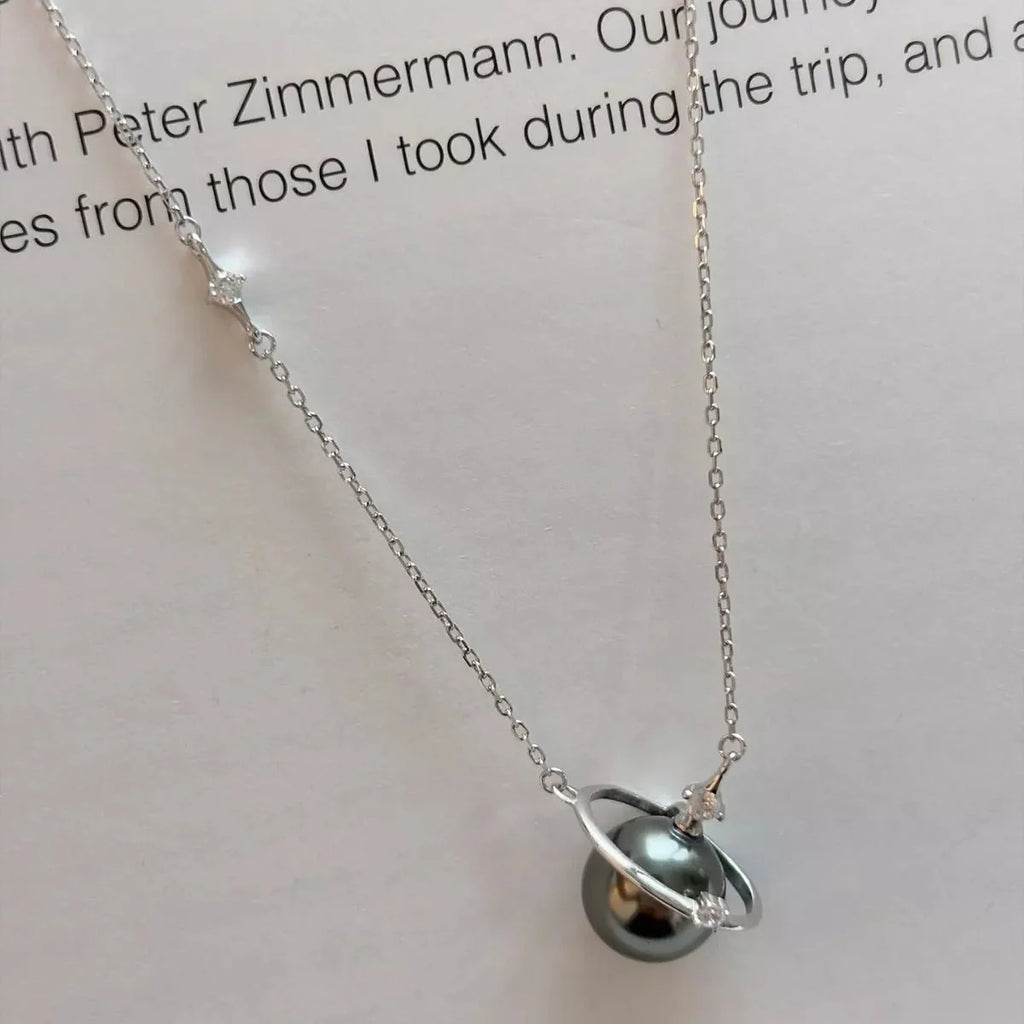 Planet Pearl Pendant Necklace