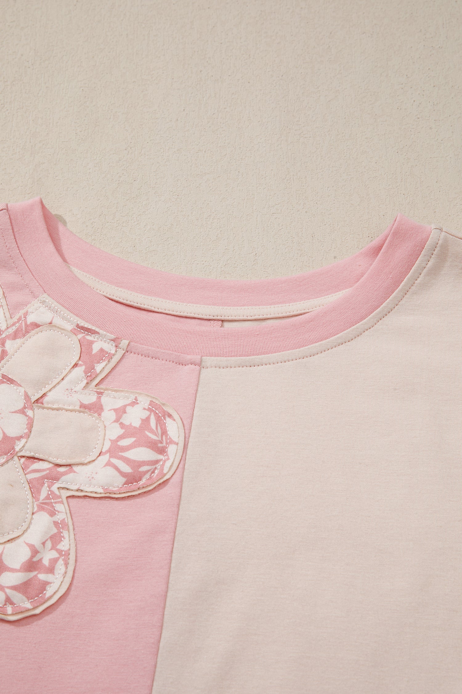 Colorblock Flower Patch Short Sleeve T-Shirt
