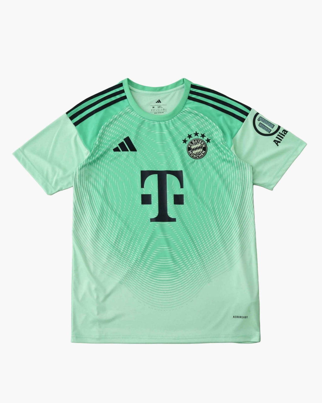 BAYERN MUNICH GOALKEEPER 2025/26