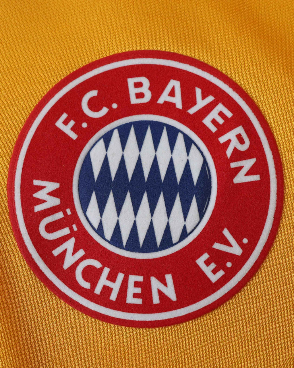 BAYERN MUNICH RETRO AWAY 1993/95