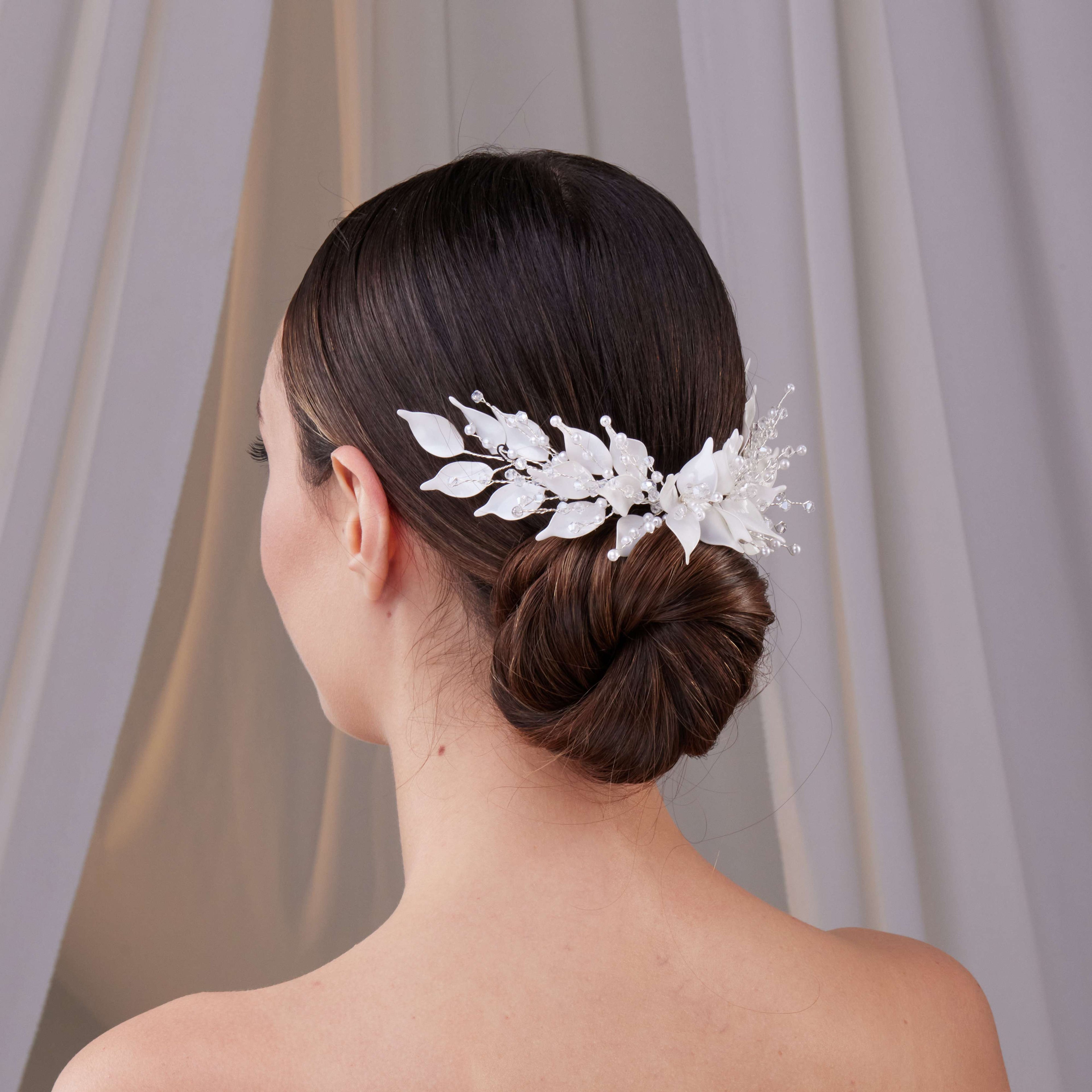 Elegant Resin Leaf Hair Comb