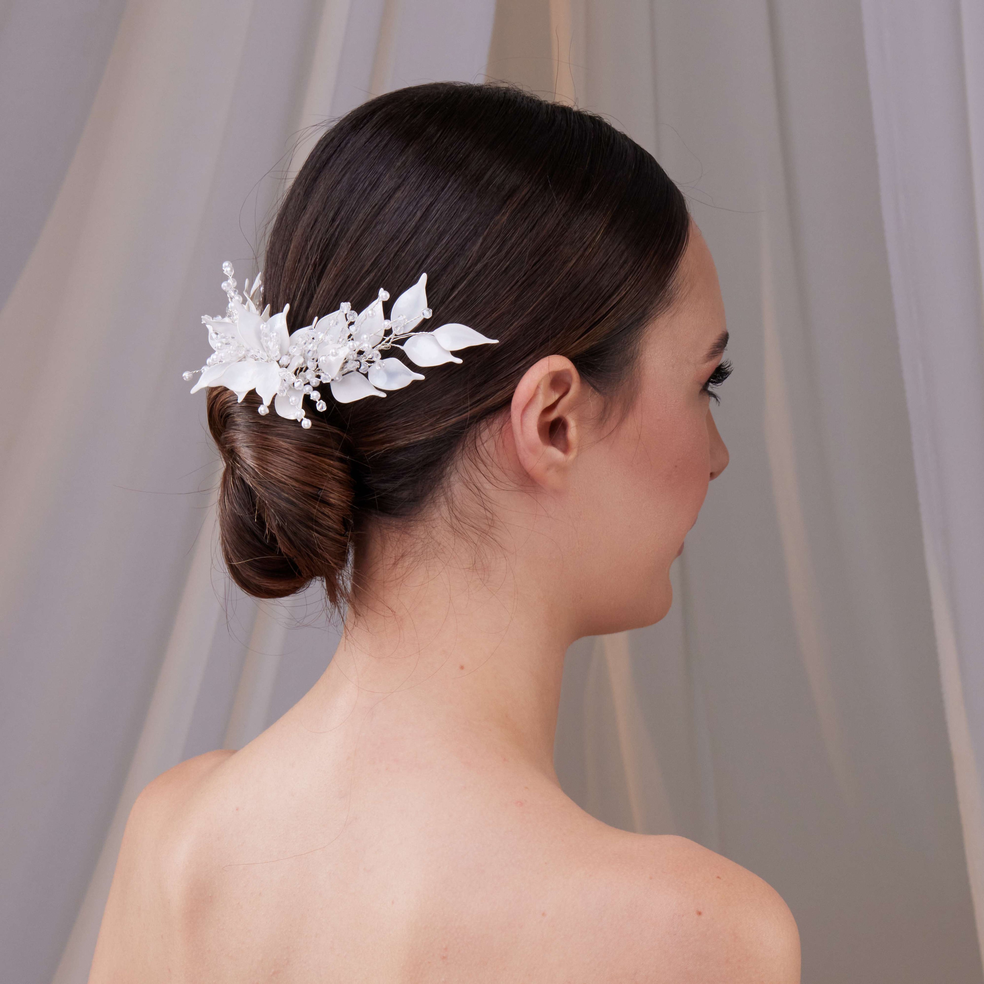 Elegant Resin Leaf Hair Comb