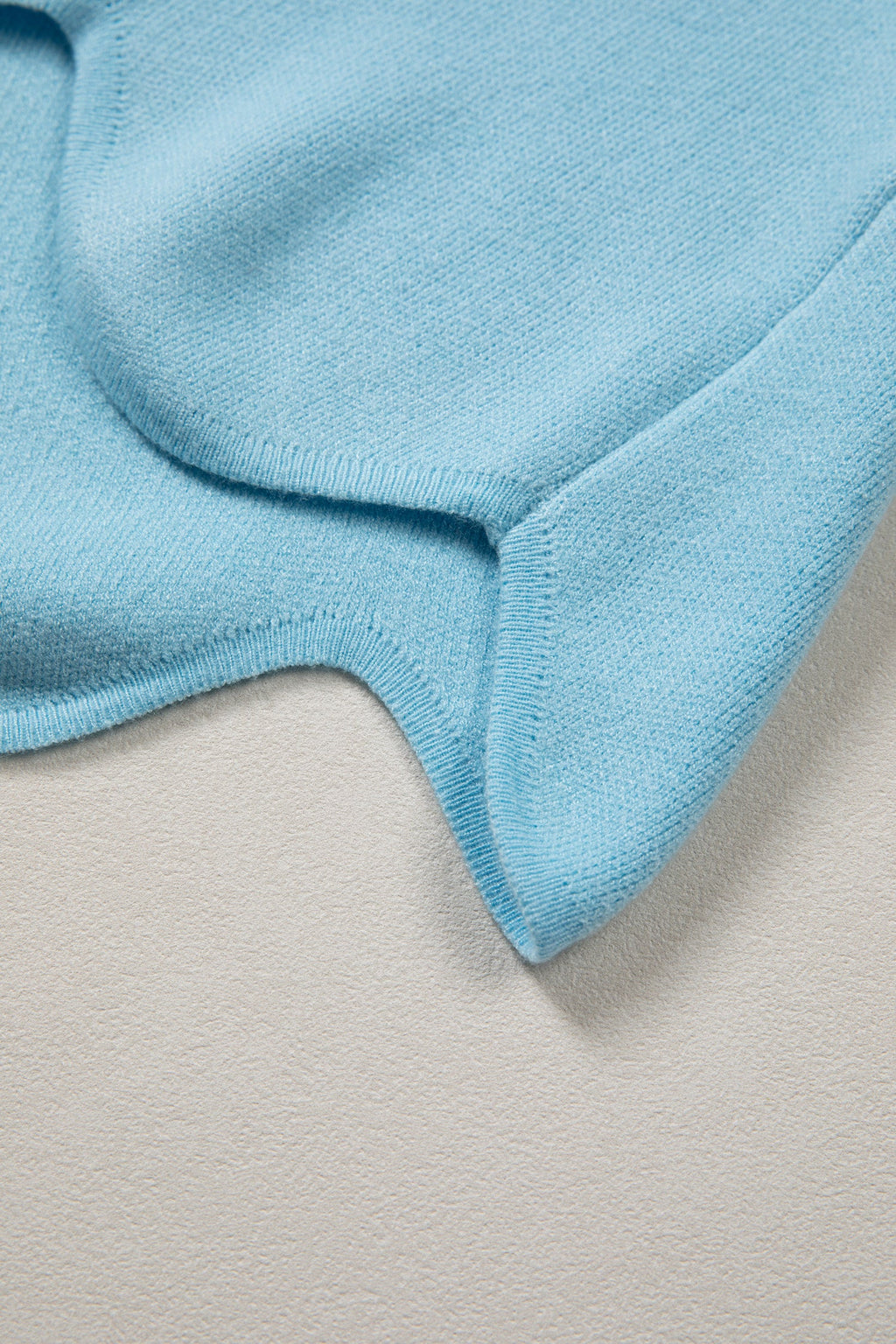 Solid Scalloped Hem 3/4 Sleeve Sweater Top