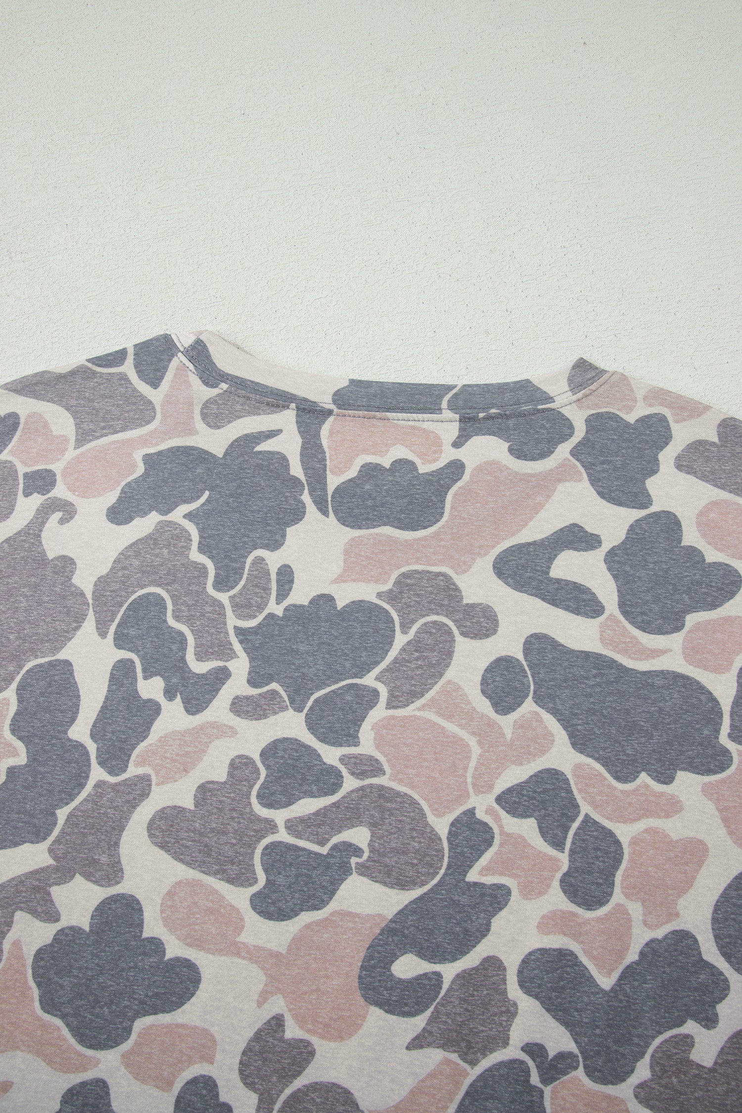 Camo Contrast Trim Tank & Elastic Waist Shorts Set