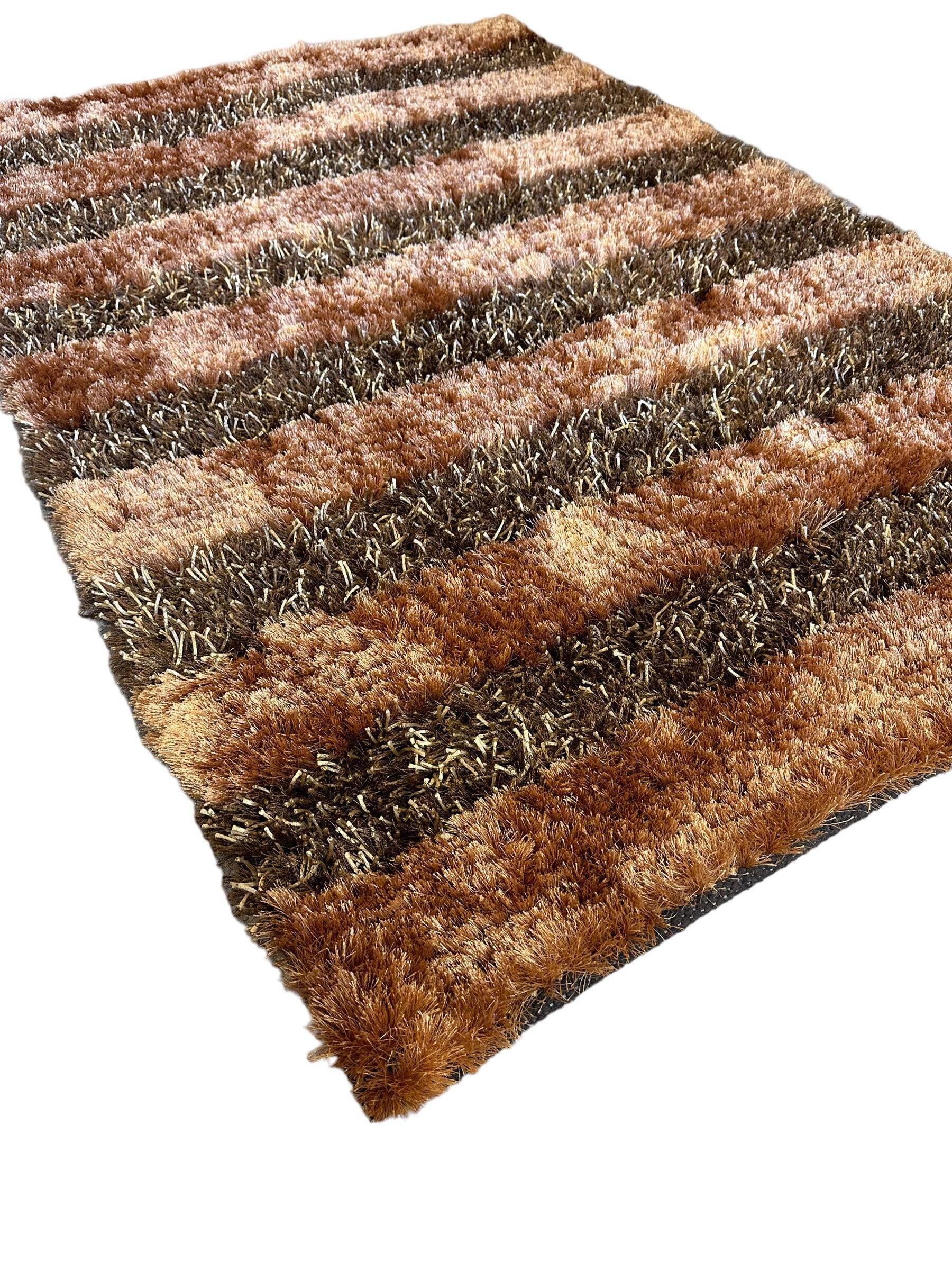 Handwoven Multi-Tone 2” Shag Rug 4 x 6