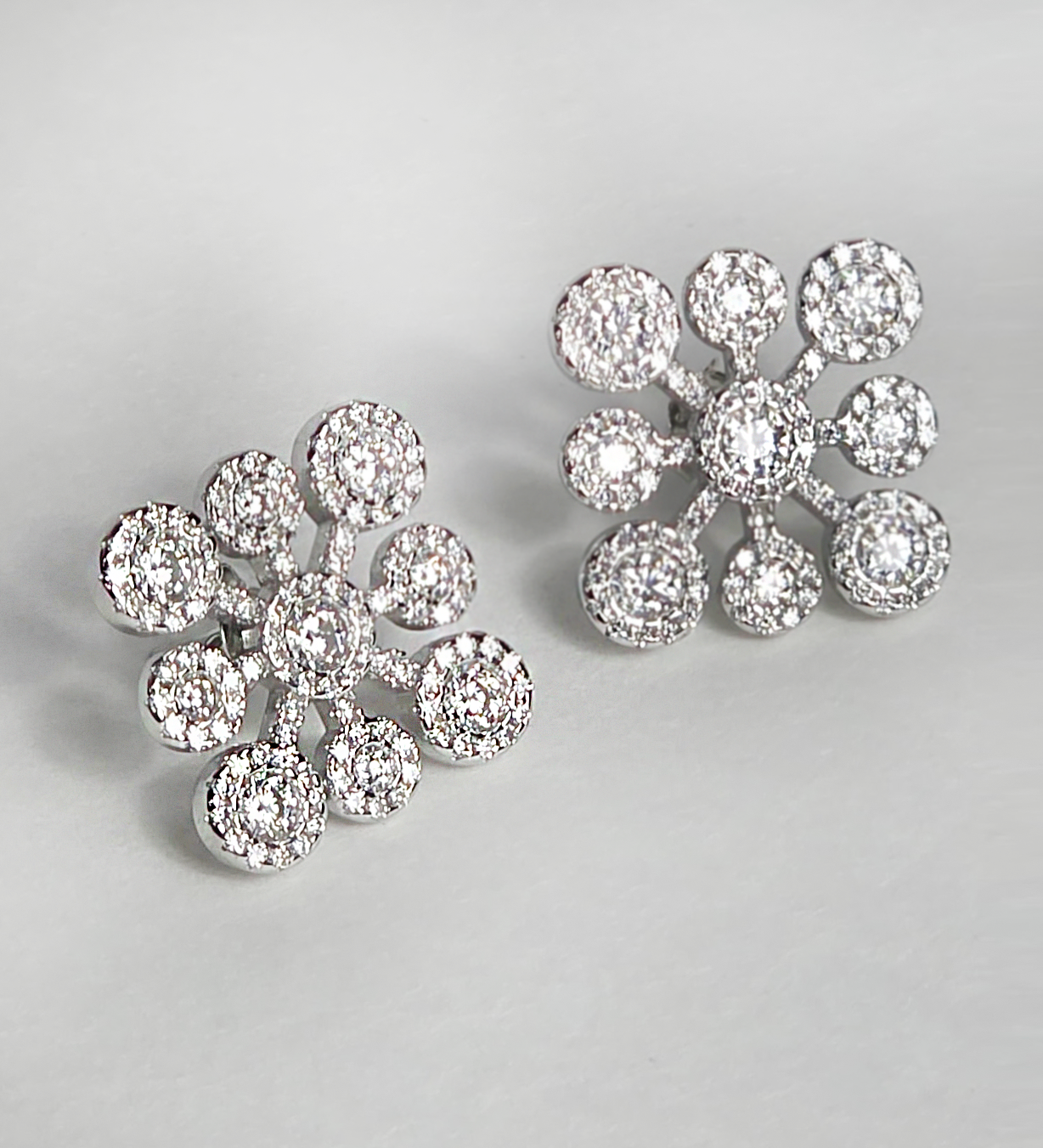 NORTH STAR EARRINGS (20mm)