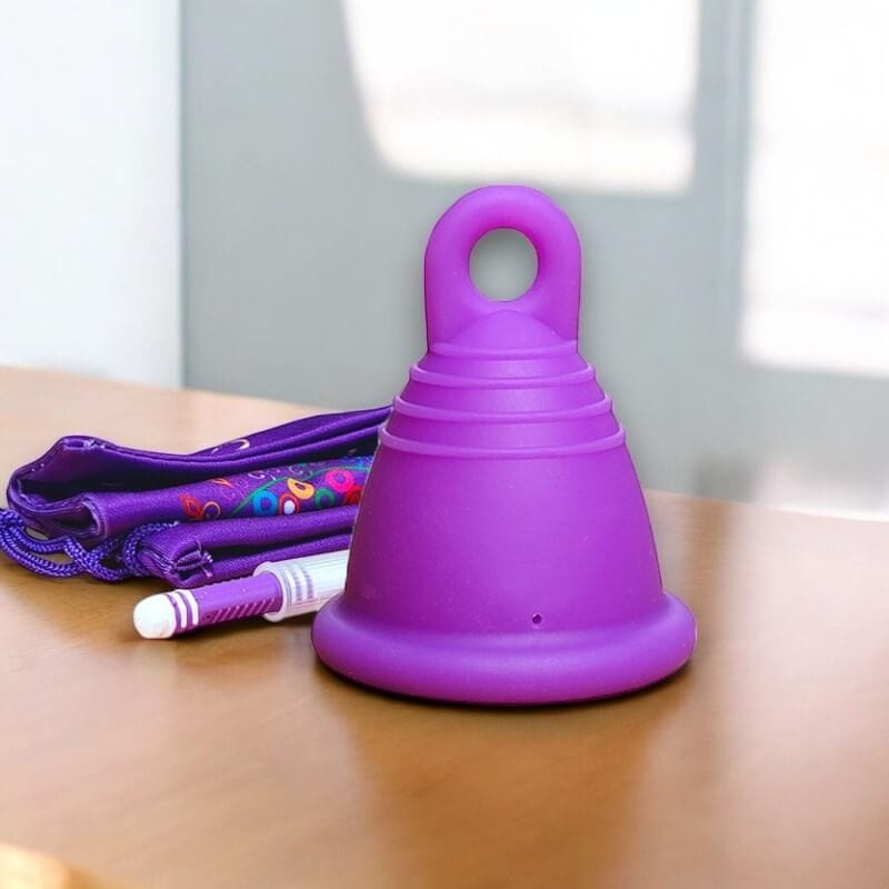 Low Cervix MeLuna Menstrual Cup -Me Luna- Ring, Shorty, Classic